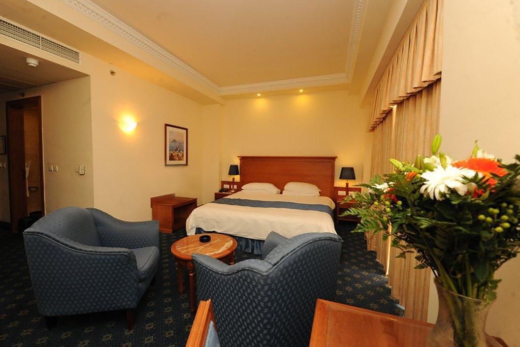 Fortina Spa Resort Sliema Eksteriør billede A room at the hotel
