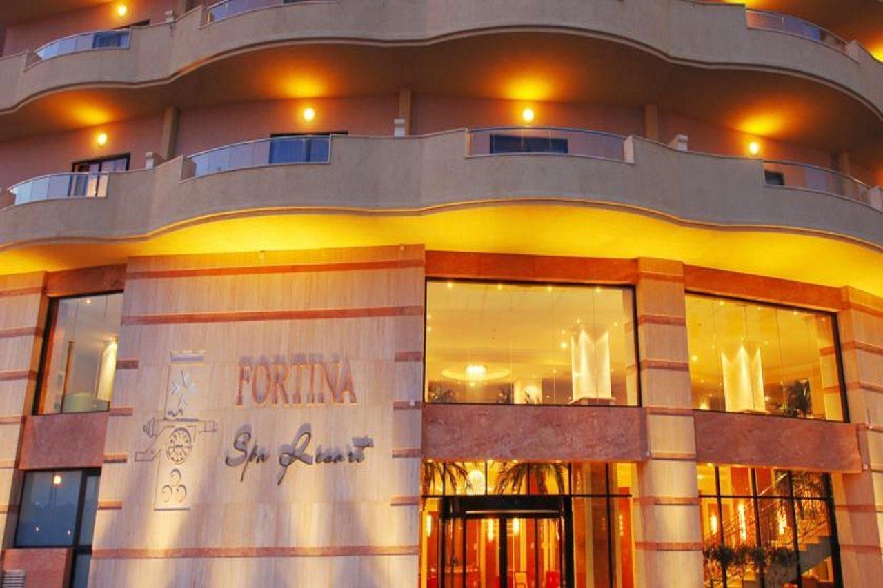 Fortina Spa Resort Sliema Eksteriør billede The hotel's entrance