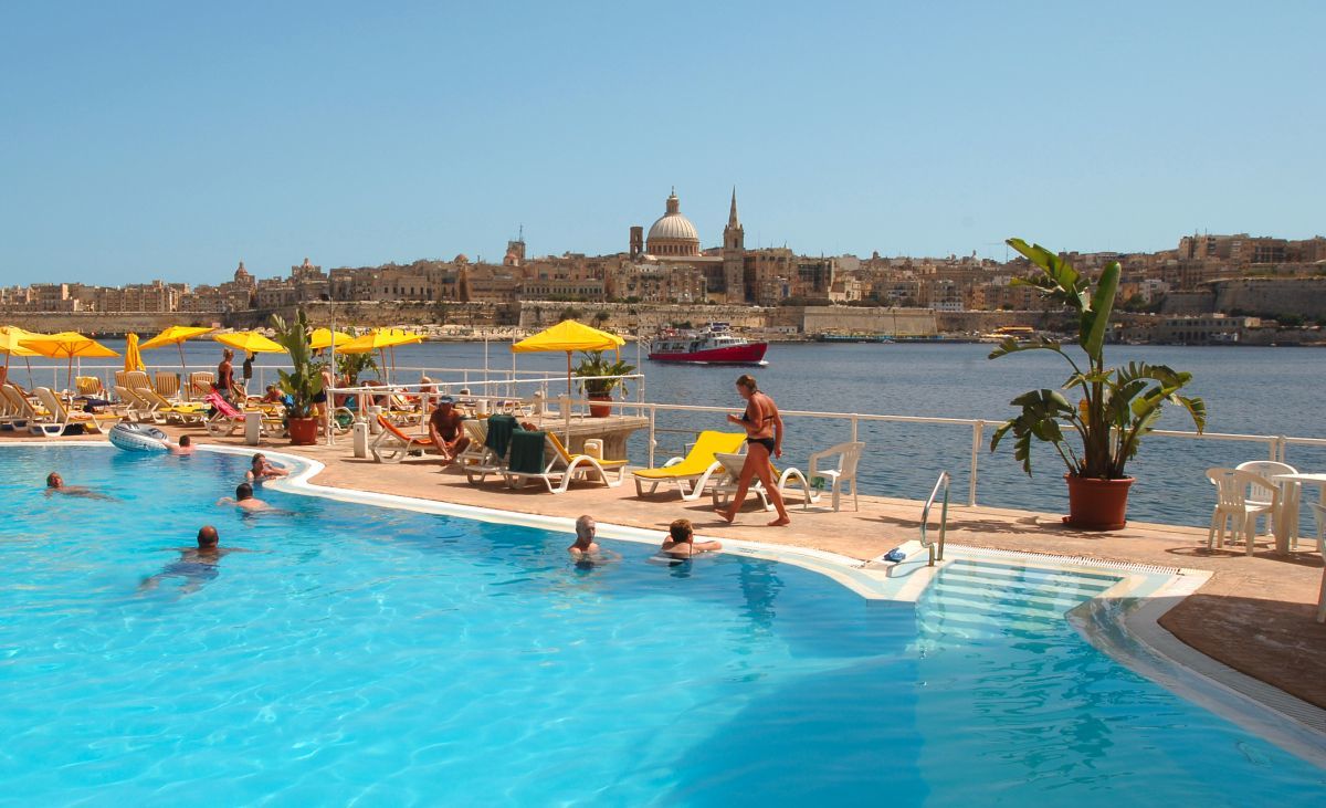Fortina Spa Resort Sliema Eksteriør billede St Lucian's Pool