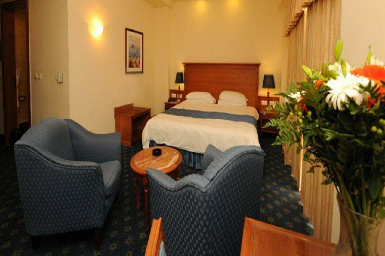 Fortina Spa Resort Sliema Eksteriør billede A room at the hotel