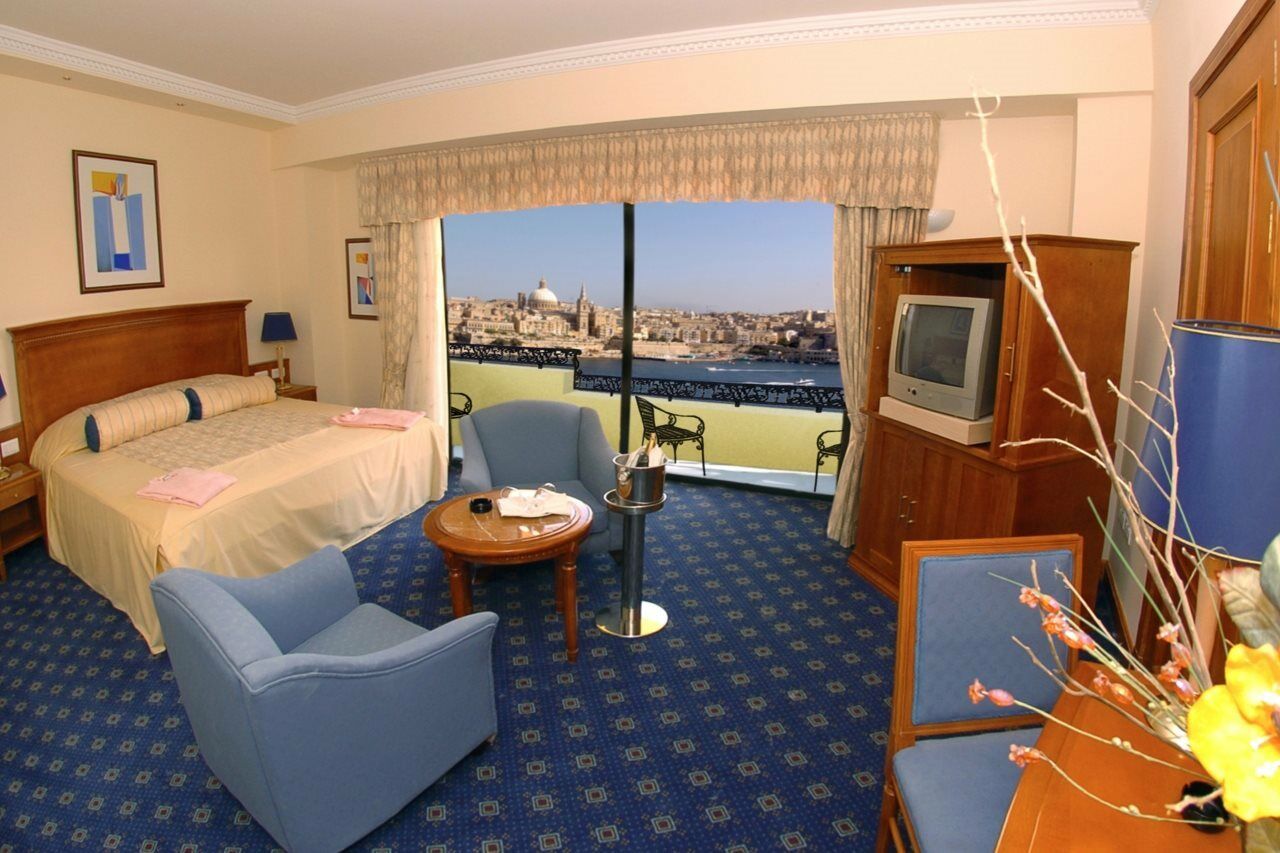 Fortina Spa Resort Sliema Eksteriør billede A room at the Phoenicia